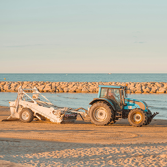 beach tractor NL